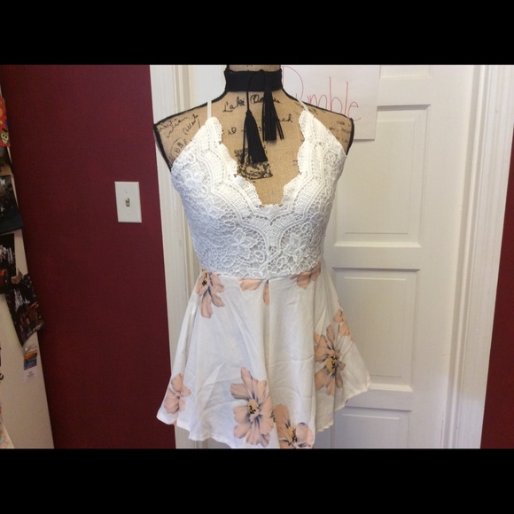 🦉🍁just in🦉🍁gorgeous romper - Picture 8 of 8